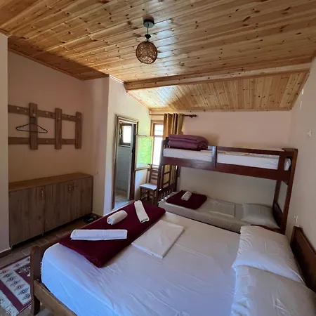 Shtepiza بيت ضيافة 3*