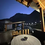 招待所 Shtepiza 3*