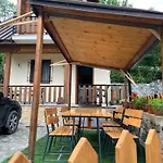 게스트하우스 Shtepiza